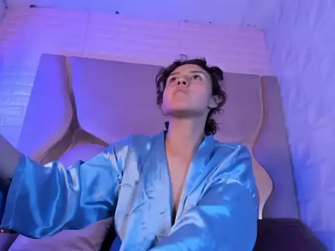 AngelaLinaresx69 webcam