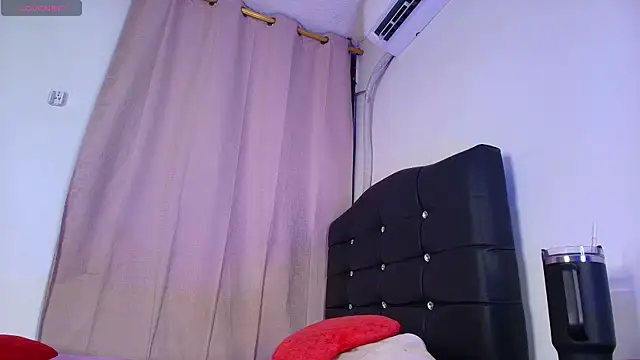 Mia_depp webcam