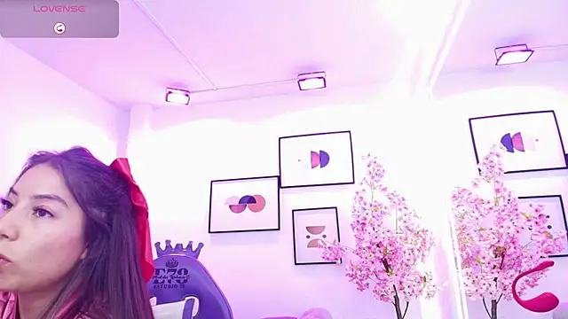 Ema_louis_ webcam