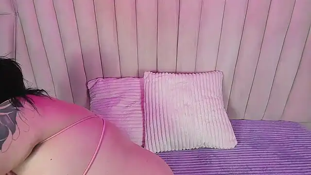 Victoria_Rossy webcam