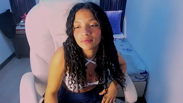 LittleeStar live cam on StripChat