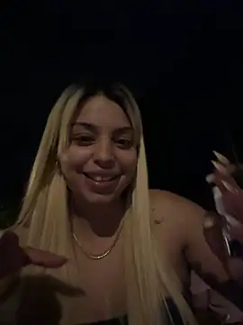 Noeliagglow webcam