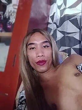 PeachyLuxe webcam