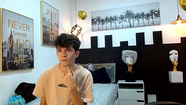 trevor_mob live cam on StripChat