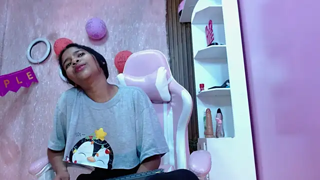 _QueenMarilyn webcam