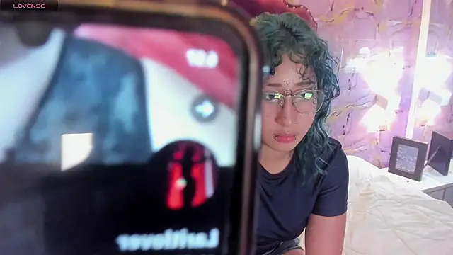 laritlov webcam