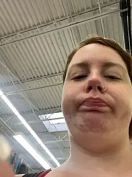 Strawberrykisses96 webcam