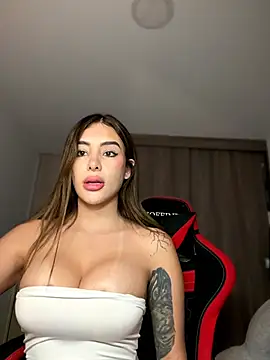 mi_suk11 live cam on StripChat