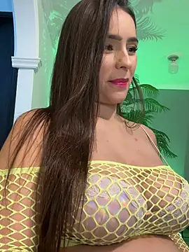 Mau_White live cam on StripChat