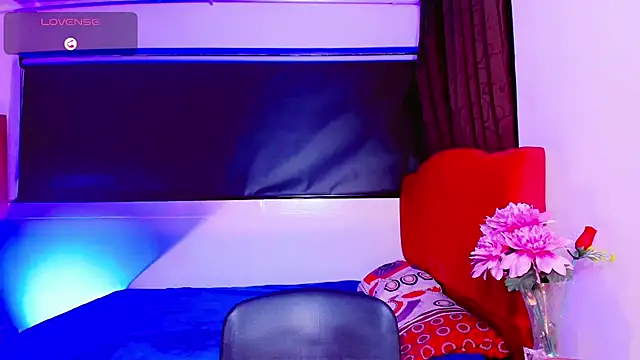 Britany_montiel live cam on StripChat