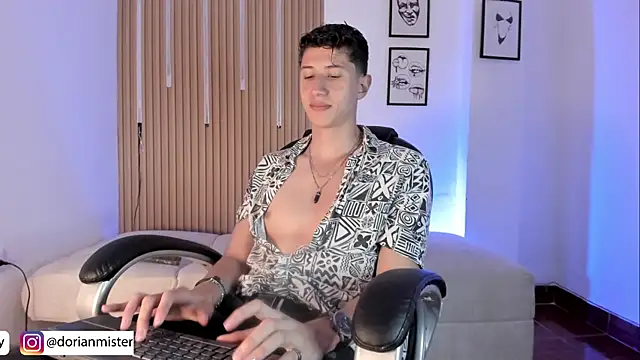 Dorianmistery2322_ webcam
