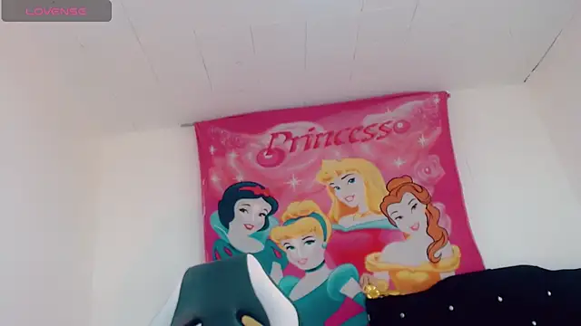 Oriana_braom webcam