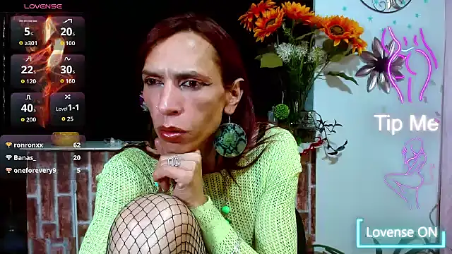 VanessaWolf live sex cam
