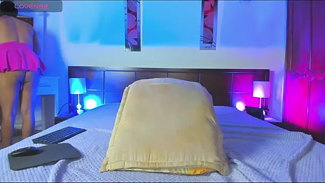 MiaMarin_hot webcam