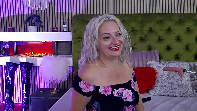 LadyTouch webcam