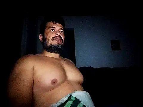 tarra122 live cam on StripChat