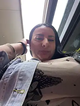 Abril_Luv webcam