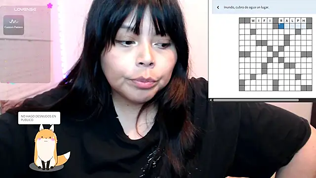 EllieMoonX webcam