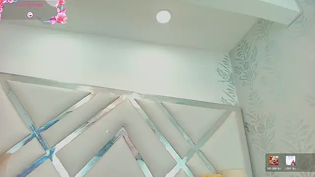 ariannaruiz webcam