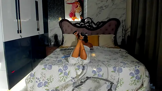 Bad_Girl_Kayra69 Live Web Cam Show