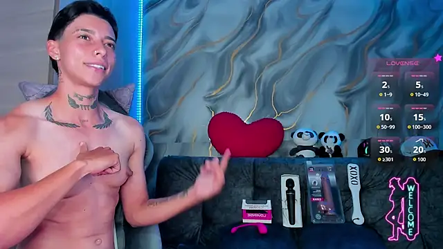 AmberAdams_ live cam on StripChat