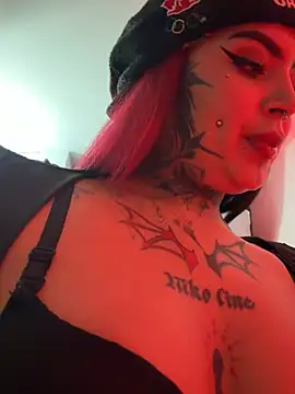 LauriInk1 webcam