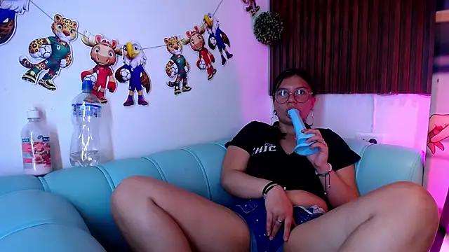 Chantal_Evans7_ live cam on StripChat