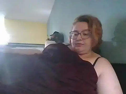 XEmoxkittyx webcam