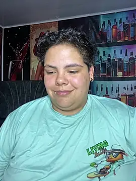 Hailey_Curvy webcam