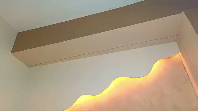 Kloee_12 webcam
