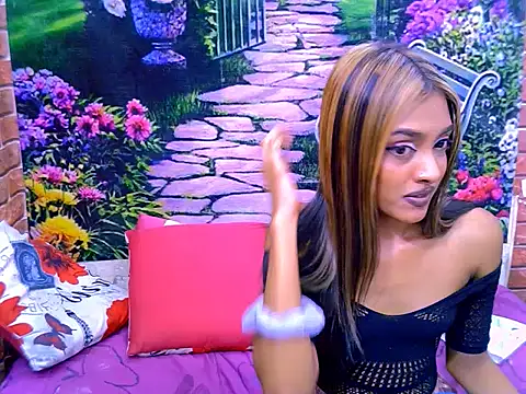 IndianPretty14u2Luv webcam