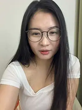 Doudou__520 live webcam