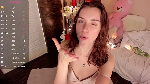 SSweettyGirl live cam on StripChat