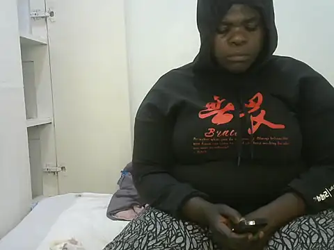 ebony_bbw254 webcam