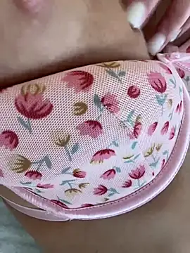 LillyNatty18 webcam