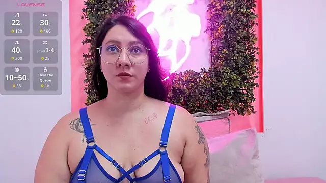 SophieCorrales webcam
