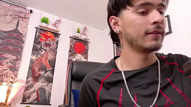 Elian_savoy Live Web Cam Show