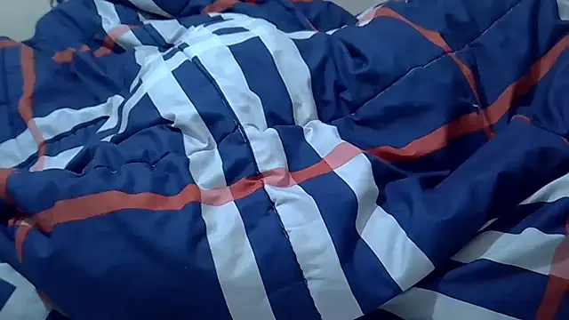 Just_Karu webcam