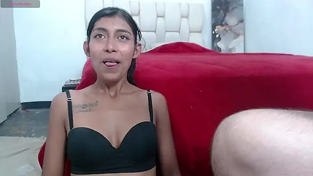 MysticShaira webcam