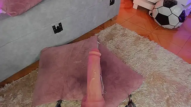 Amelie_Wine webcam
