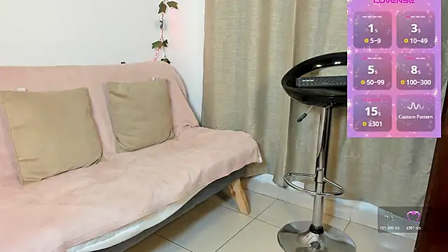 Rebeca_Marchetti live cam on StripChat