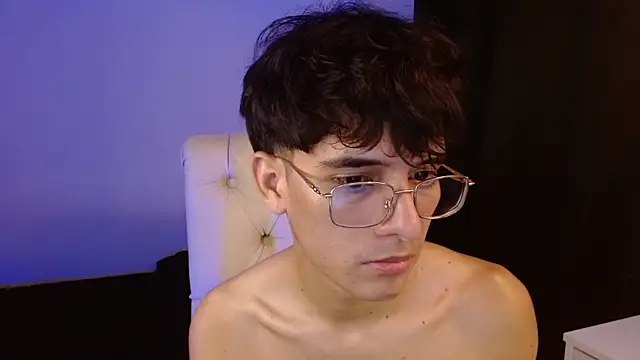 noah_millerx webcam
