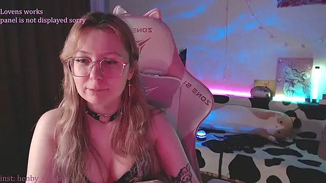 henby_streamss webcam