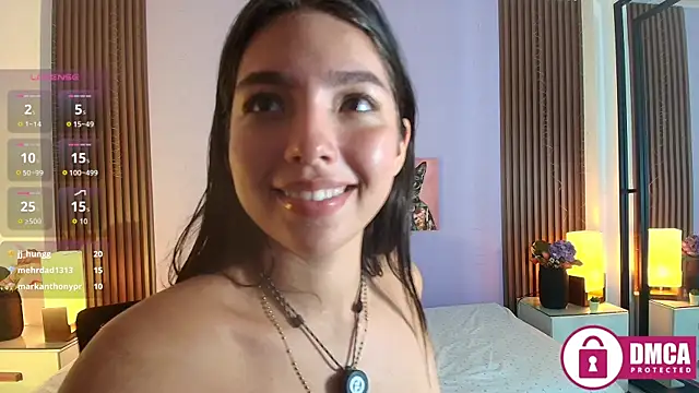 luna_moriati live cam on StripChat