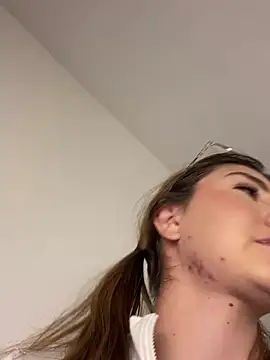 Alanna_DH webcam
