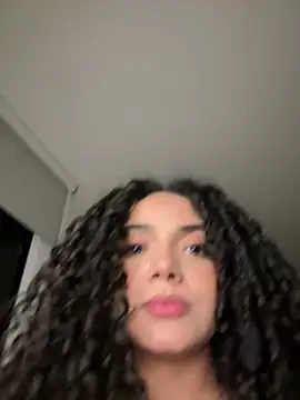 Curlyierr webcam
