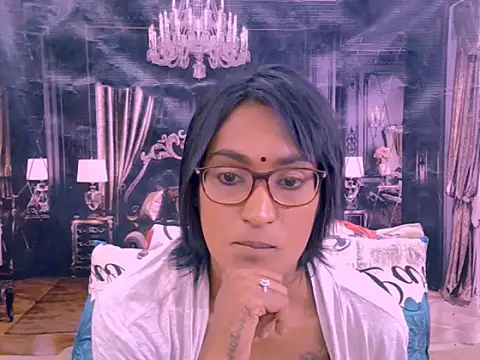 IndianRebel4u2Luv webcam