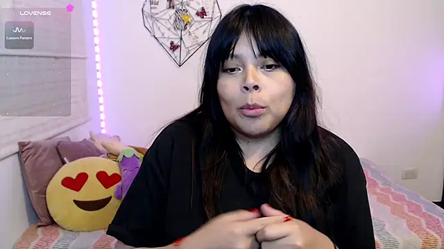 EllieMoonX webcam