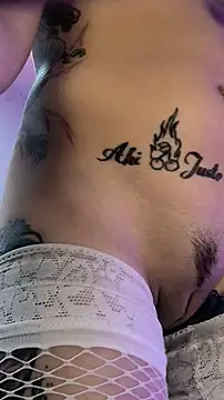 mary_luckaysha_ webcam