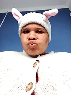 Sweet-Bella17 webcam